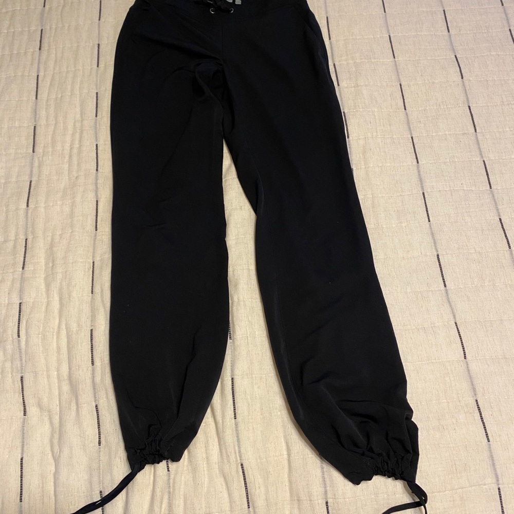 Athleta Jogger pants size 4 black